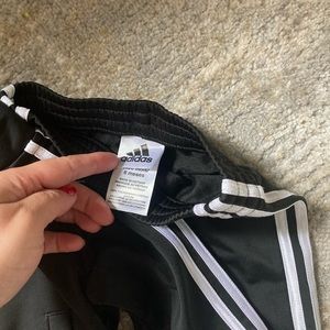 6 months adidas track suit used once selling for 20$